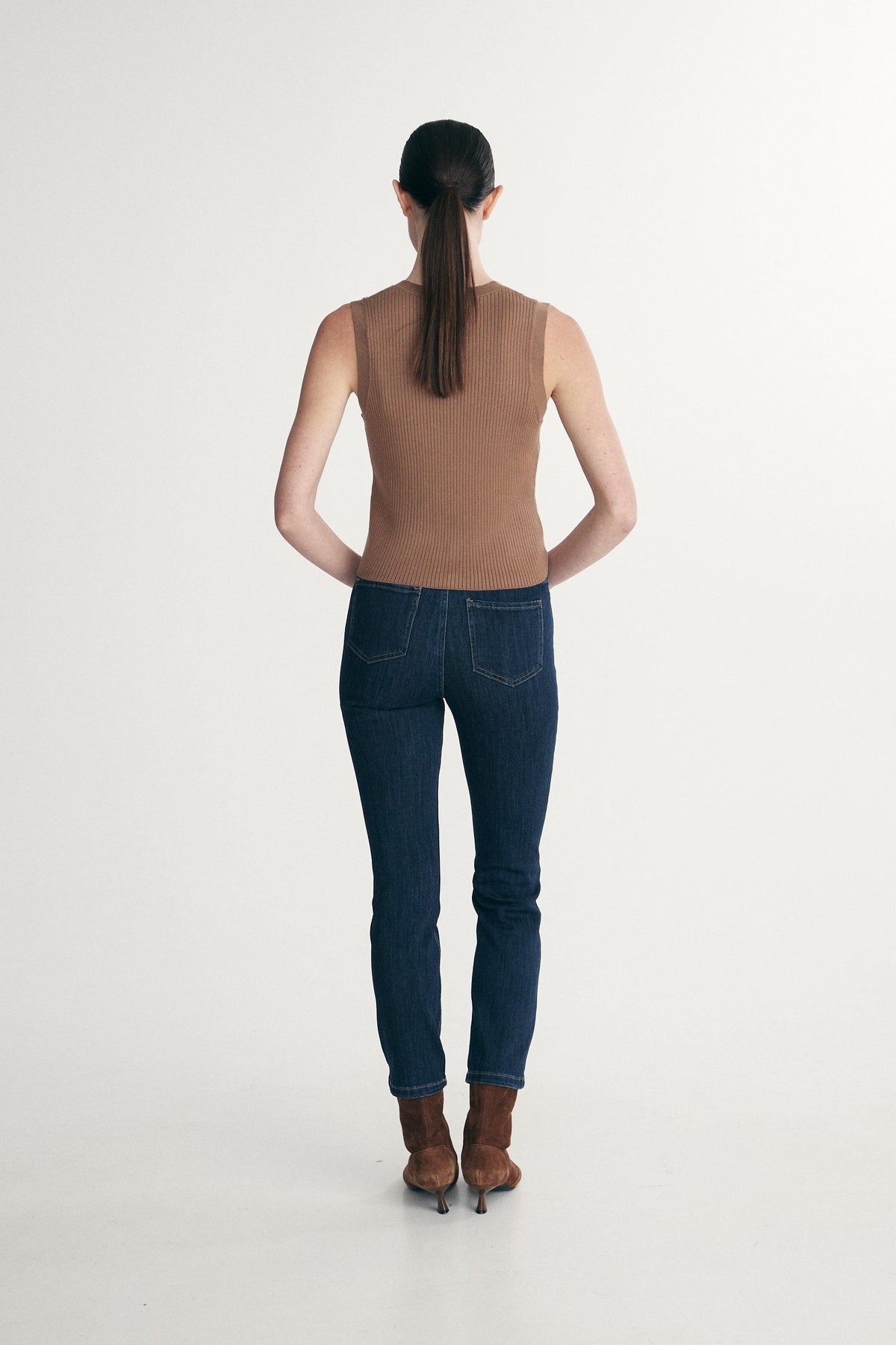 Knit vest