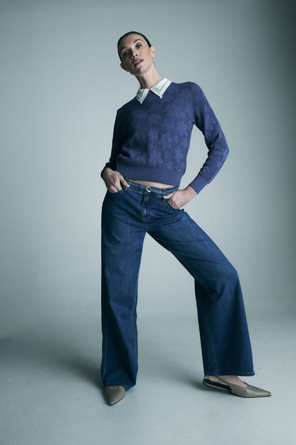 Wide-Leg Jeans with Belt