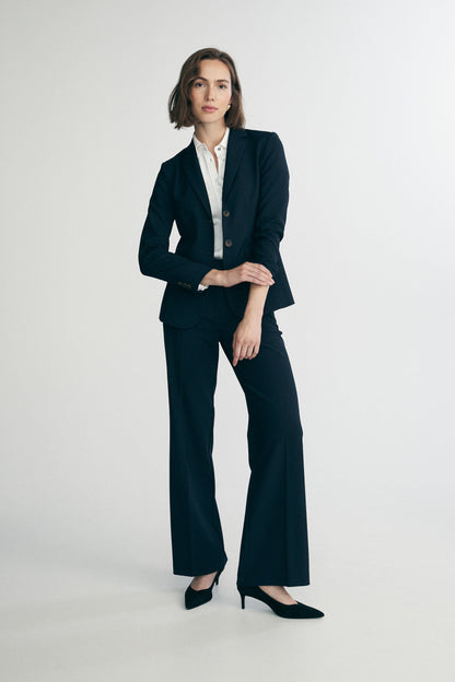 Two-button basic blazer