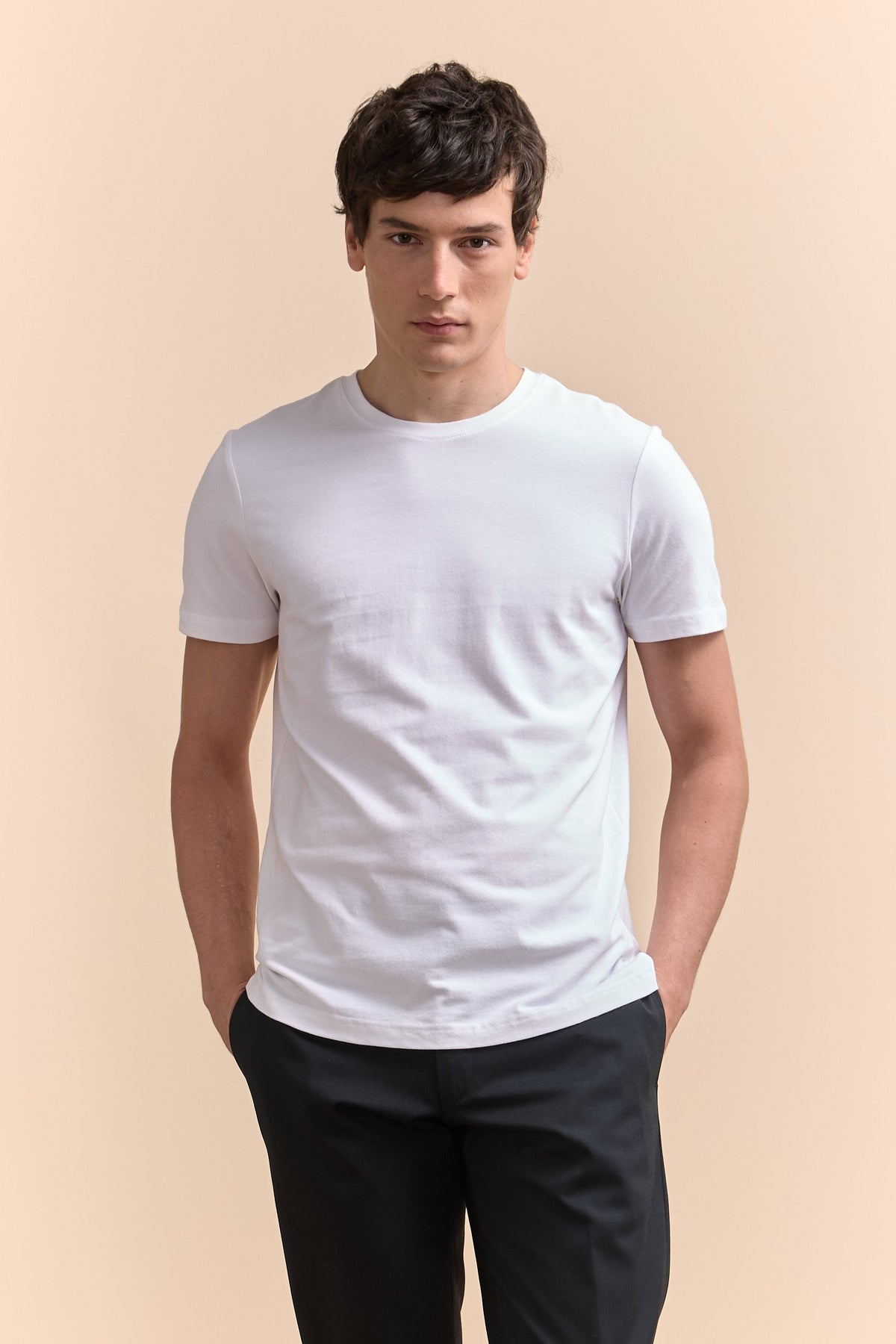 Basic crew neck T-shirt
