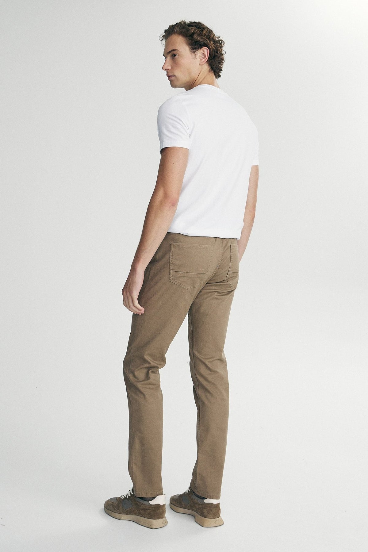 Basic crew neck T-shirt