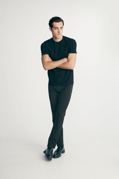 Basic crew neck T-shirt